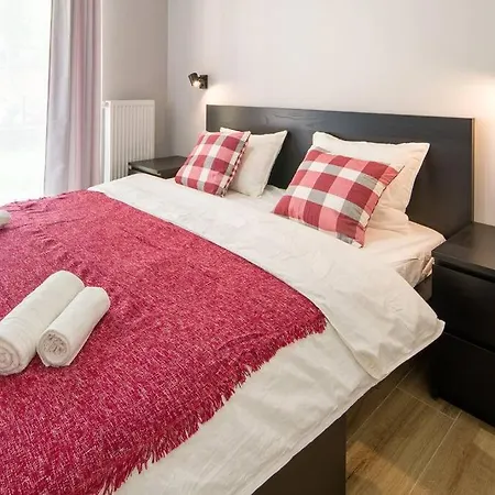 High Standard Garden Oasis *