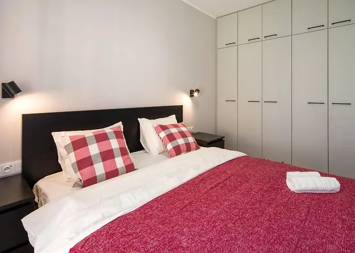 High Standard Garden Oasis * Krakov